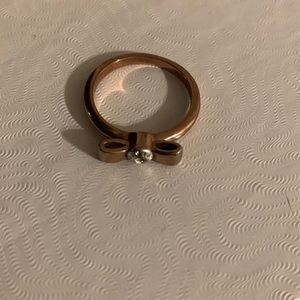 Henri Bendel ring